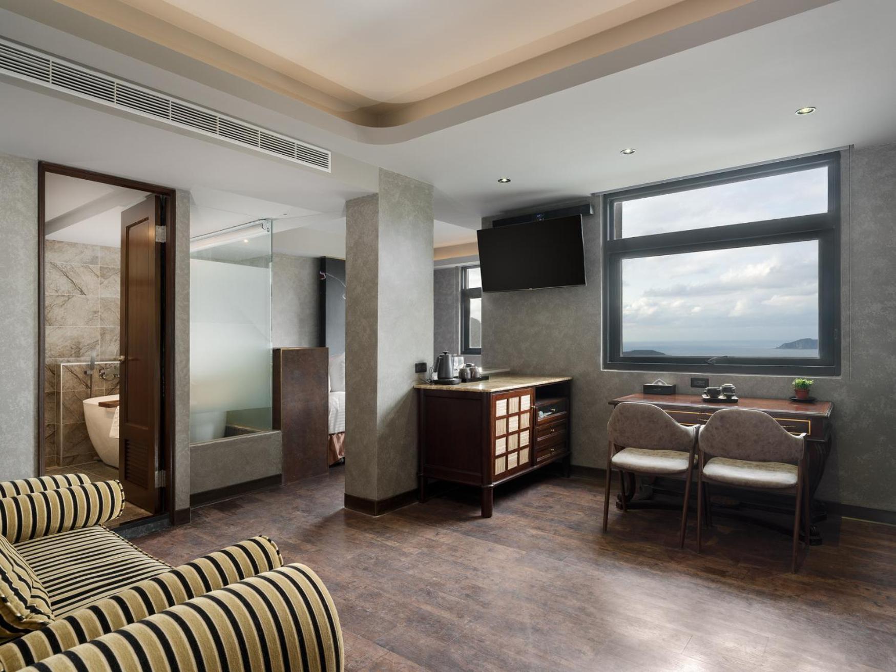 Daybreak Bed & Breakfast Джиуфен Екстериор снимка